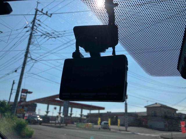 0840303A30251008W00407.jpg