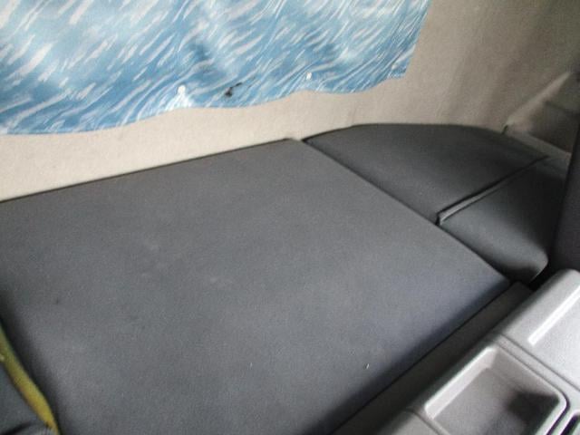 a6c71fd73a3098929d0a090eef1ad127.jpg