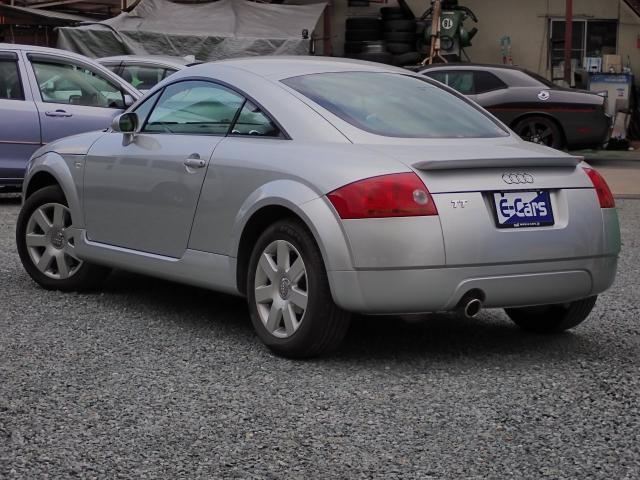 22059021_carP_l_15.jpg