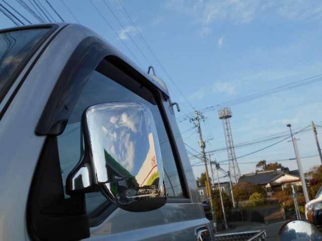 0801877A30241209W00114.jpg