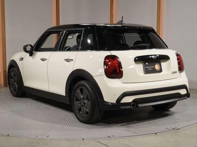 3990aab1376458ab4e5daf52dbb5281b.jpg