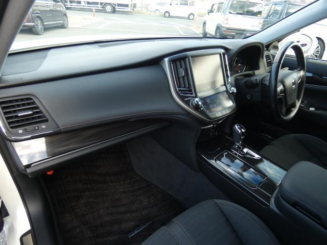 20381597_carP_l_17.jpg