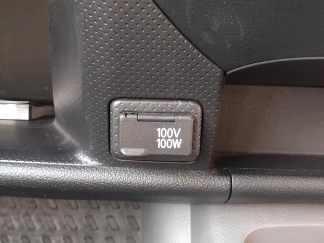 1002112A30251125W00105.jpg