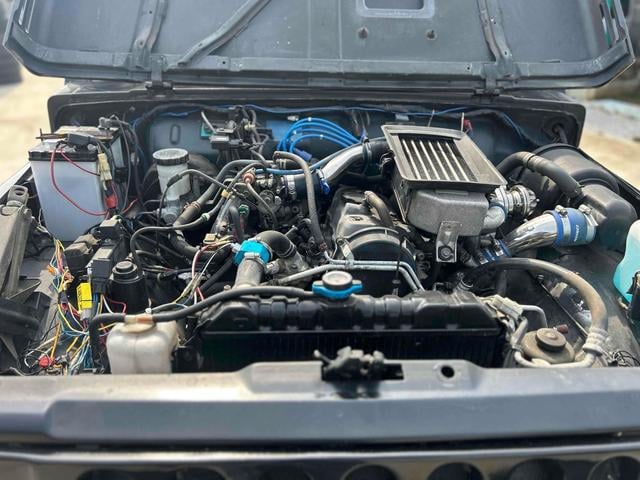 0404210A30250609W00119.jpg