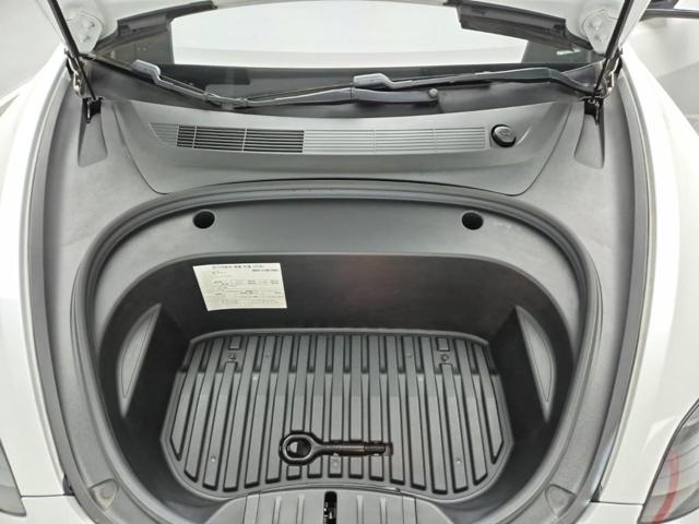 5101001999R5.jpg