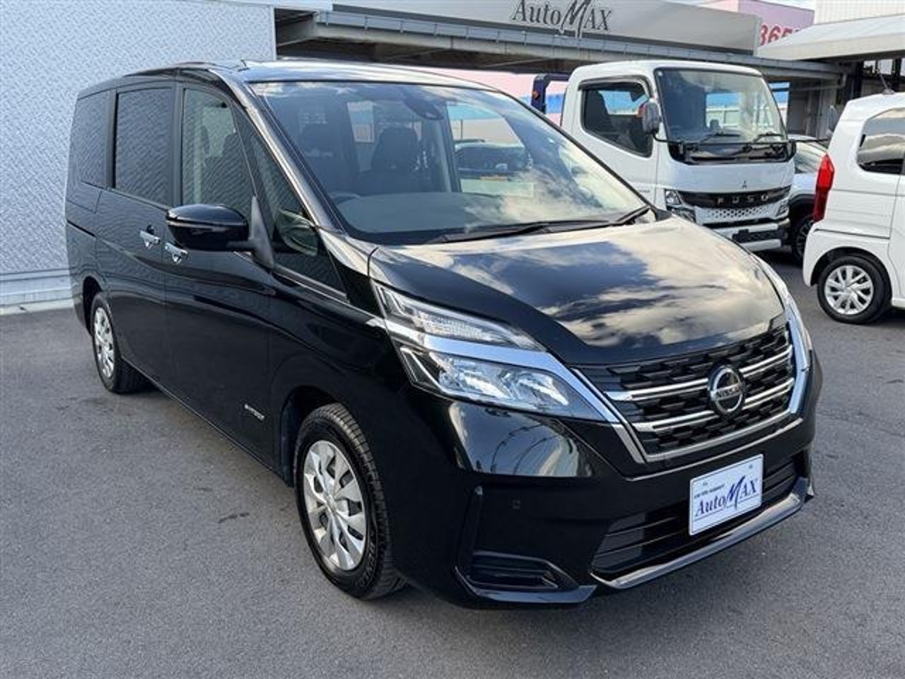 2022 Nissan Serena, photo 1 of 1