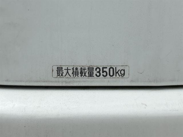 0404199A30251007W00410.jpg