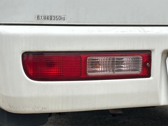 0404199A30251007W00416.jpg