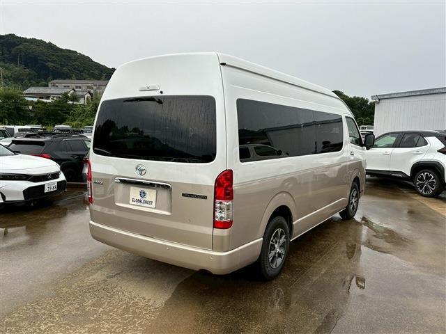 19909405_carP_l_6.jpg