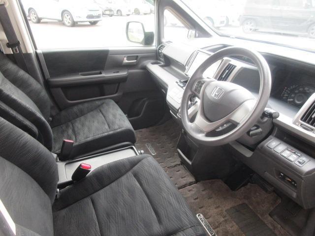 0903735A30260410W00318.jpg