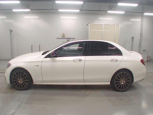 20678627_carP_l_5.jpg