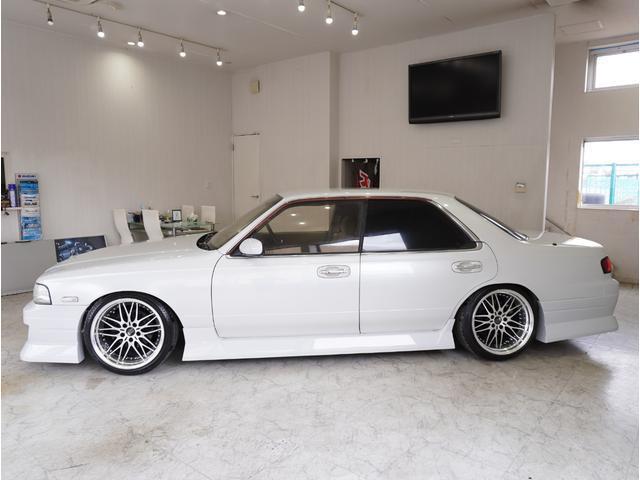 22733463_carP_l_4.jpg