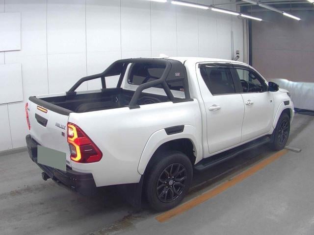 18565083_carP_l_3.jpg