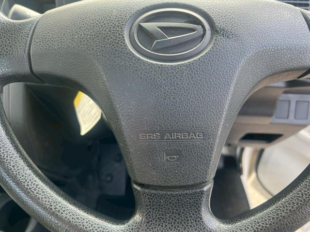 1002808A30260221W00311.jpg