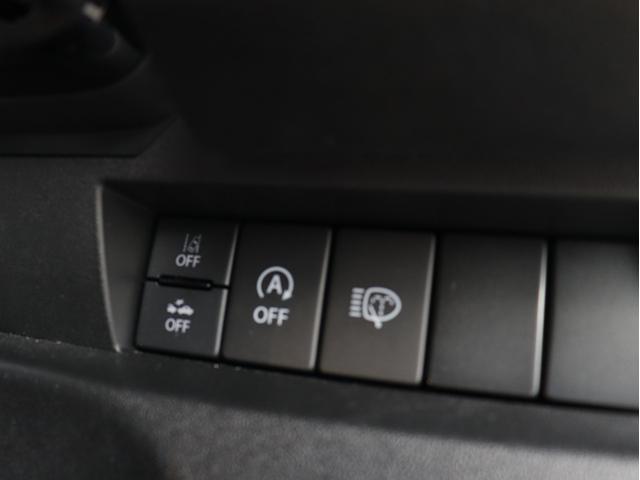 1001916A30250831W00112.jpg
