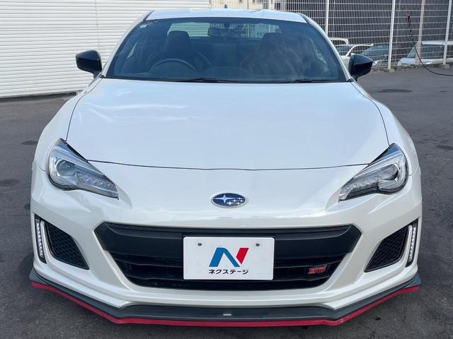 21078690_carP_l_11.jpg