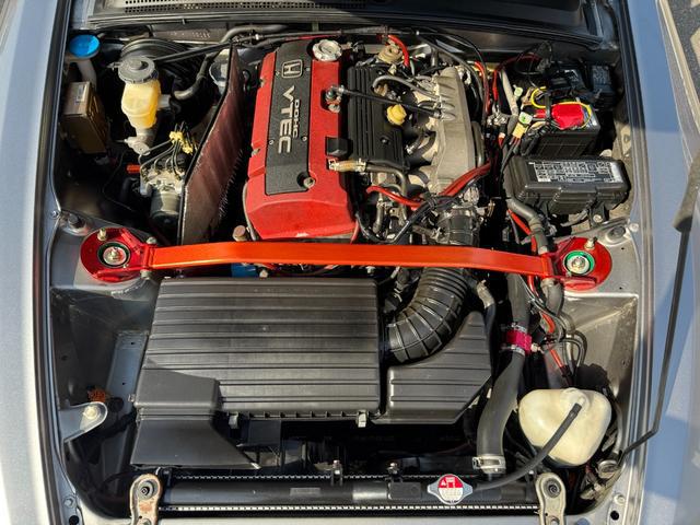 0561441A30260412W00102.jpg