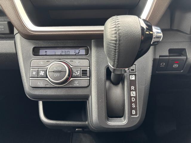 0708655A30260104W00215.jpg