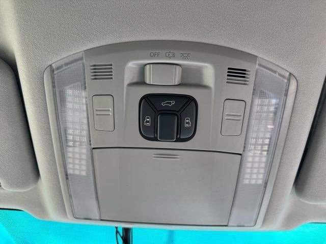 0301858A30250920W00303.jpg