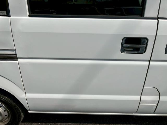 0551879A30250916W00315.jpg