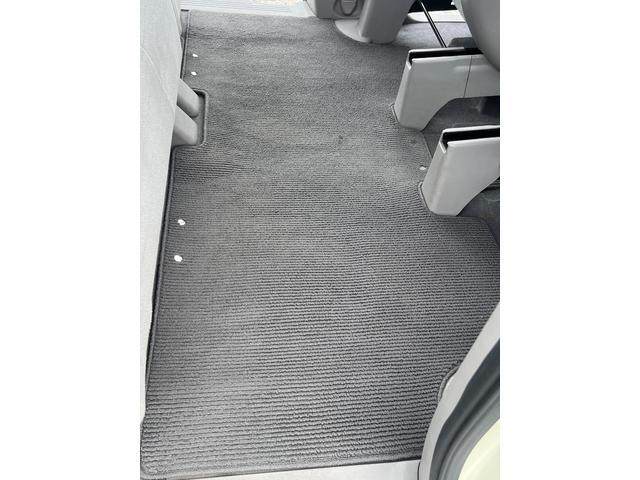 0541557A30250904W00108.jpg
