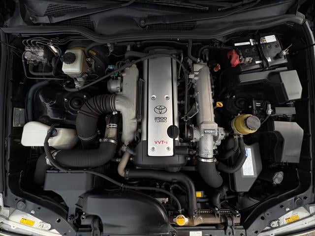0560718A30251011W00103.jpg