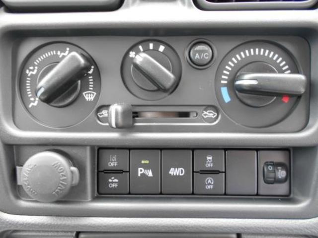 0900218A30251025W00111.jpg