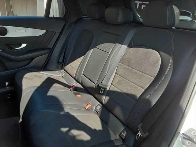 1648f93dbae4d05b7768841ae410e260.jpg