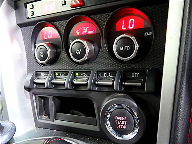 12920487_carP_l_16.jpg