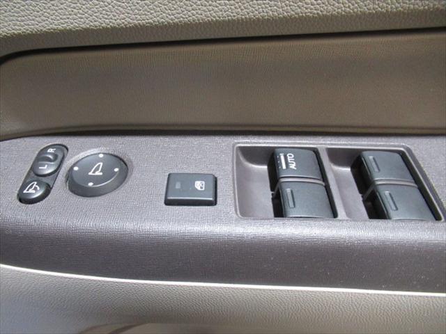 0303694A30250416W00115.jpg
