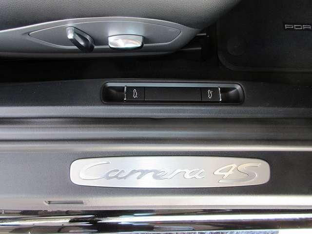 22545597_carP_l_7.jpg