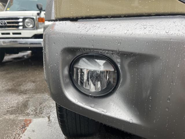 0800018A30240301W00109.jpg