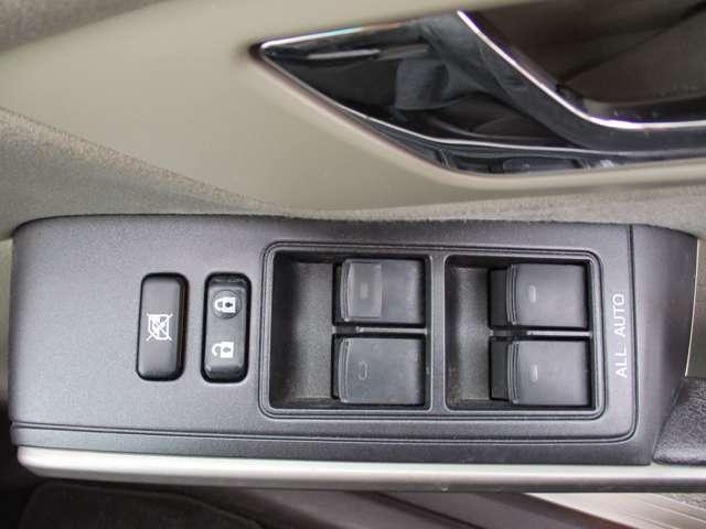 0800471A30240426W00118.jpg