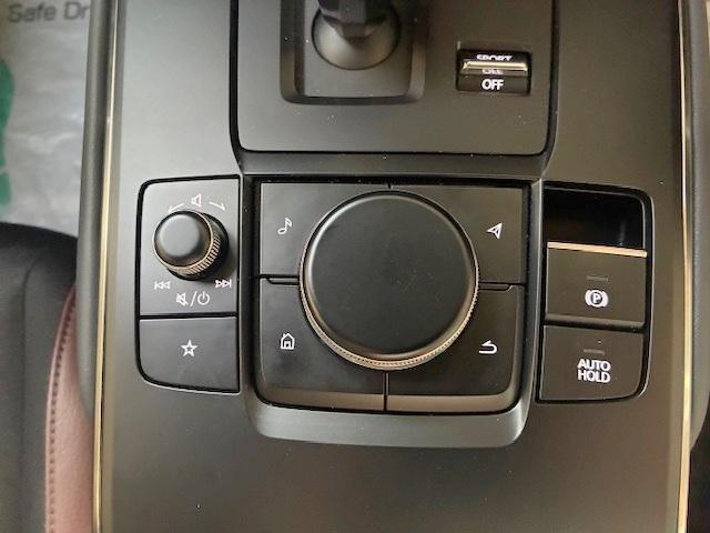 0560069A20260320W02104.jpg