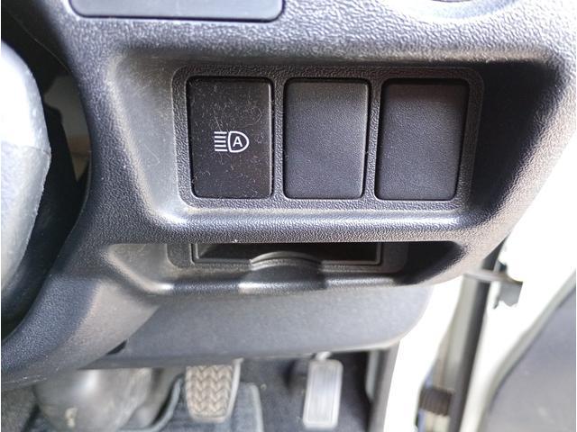 0620028A30251218W00115.jpg
