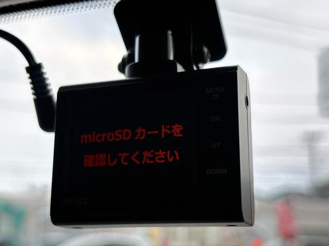 1201102A30260313W00115.jpg