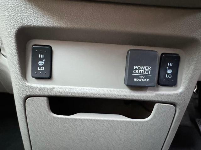 0740054A30240630W00119.jpg