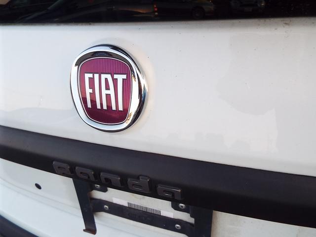 0500115A30260408W00115.jpg