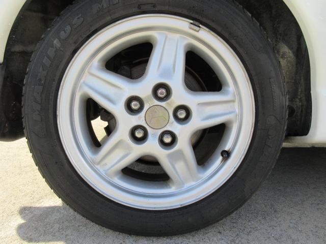 0840074A30251030W00111.jpg