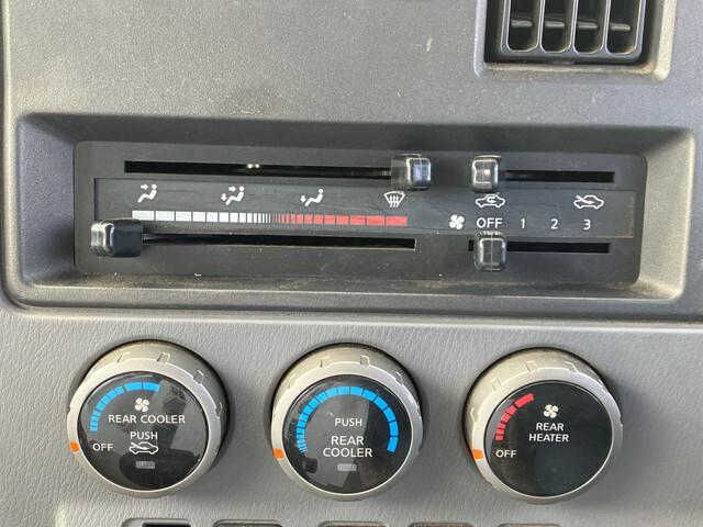 88873_27.jpg