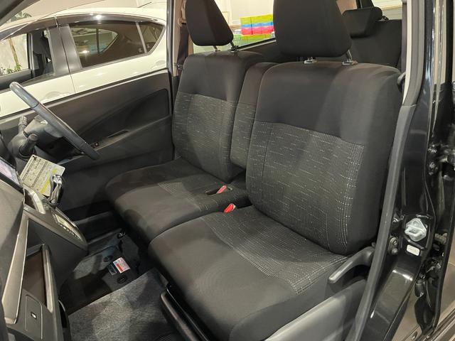 1000414A30251025W00118.jpg