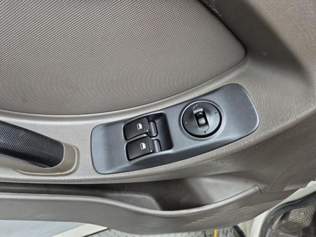 5121000755R16.jpg