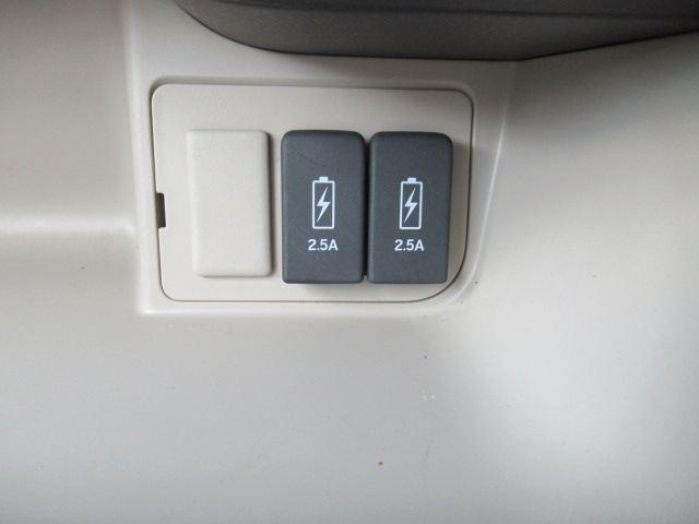 0300918A30250526W00114.jpg