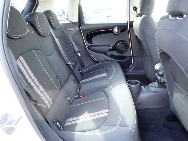 6a1fdce170297290daf45b3d0f99cff3.jpg