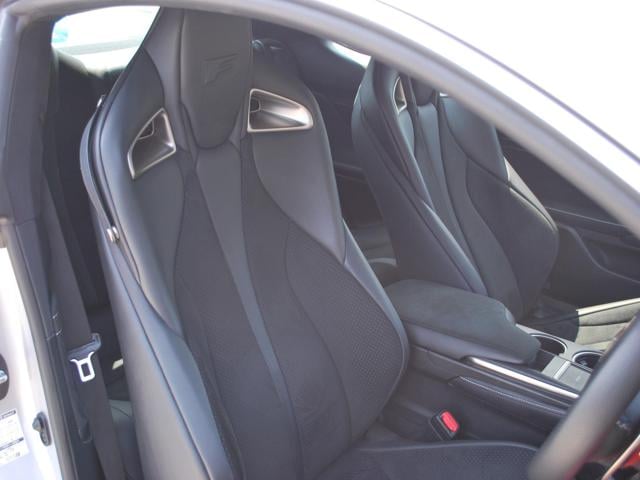 4b633fc1085219e078cb44ea077bd43f.jpg