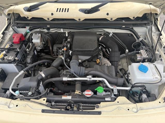 0903863A30251011W00216.jpg
