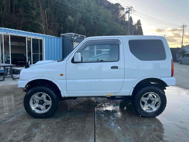 0506973A30260209W00219.jpg