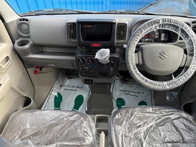 0503325A30260308W00208.jpg