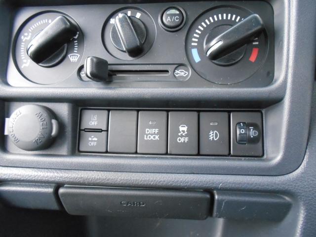 0400488A30260406W00215.jpg