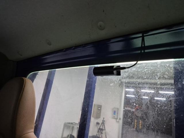 5111500879R16.jpg
